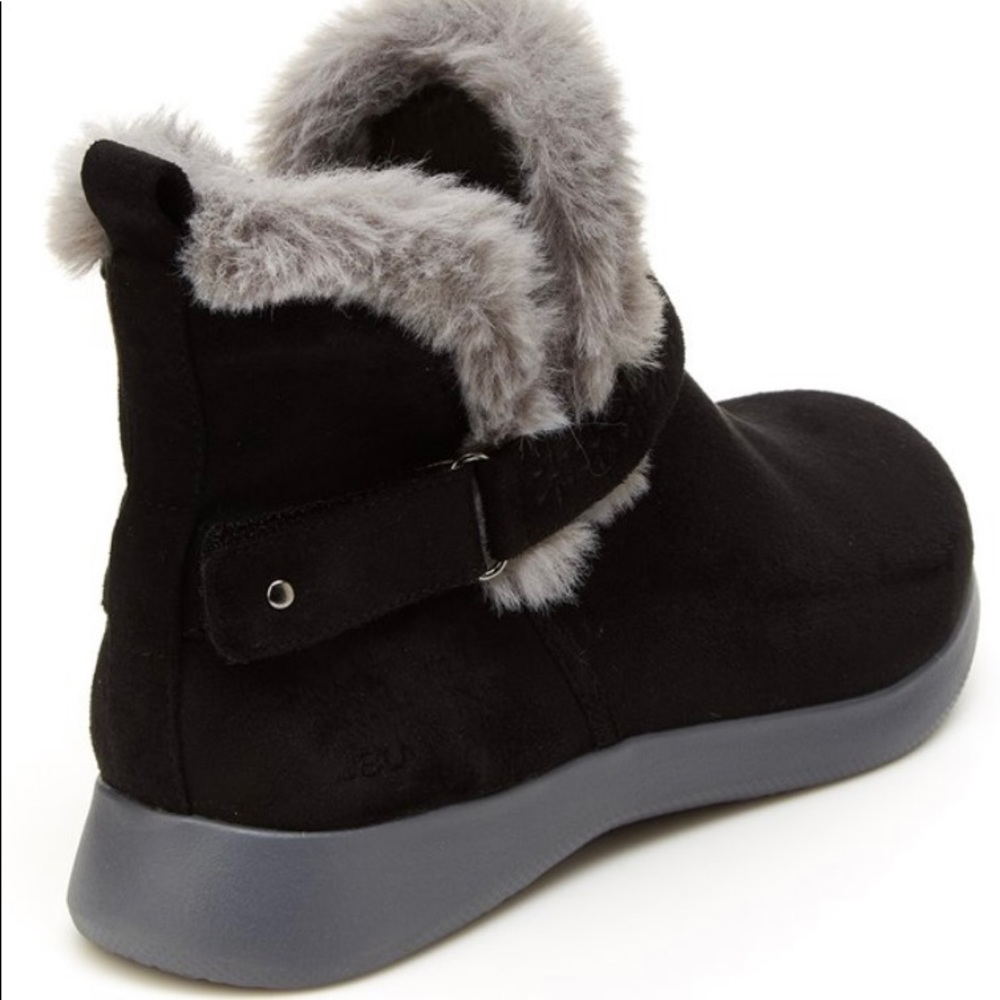 JBU Black Ankle Boots with Gray Fur Trim - Picture 2 of 6